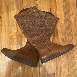 Cole Hann Riding Boots. Size 10B in brown.